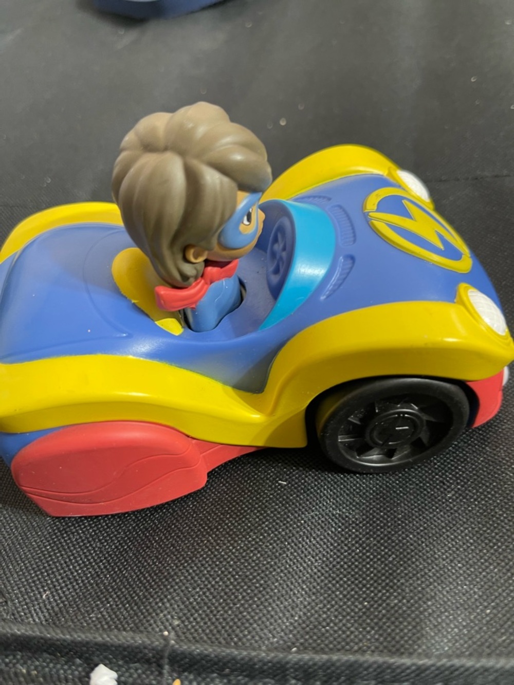 Marvel Blue & Yellow Lightning Racer with Driver Figure - Picture 4 of 6